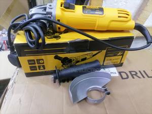 Well Performing 4" 720w Dewalt Angle Grinder - thumbnail 2