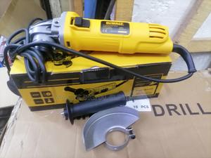 Highly Recommend 4" 720w Dewalt Angle Grinder - thumbnail 2