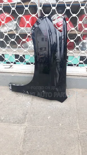 Prado 150 Wing/Fender