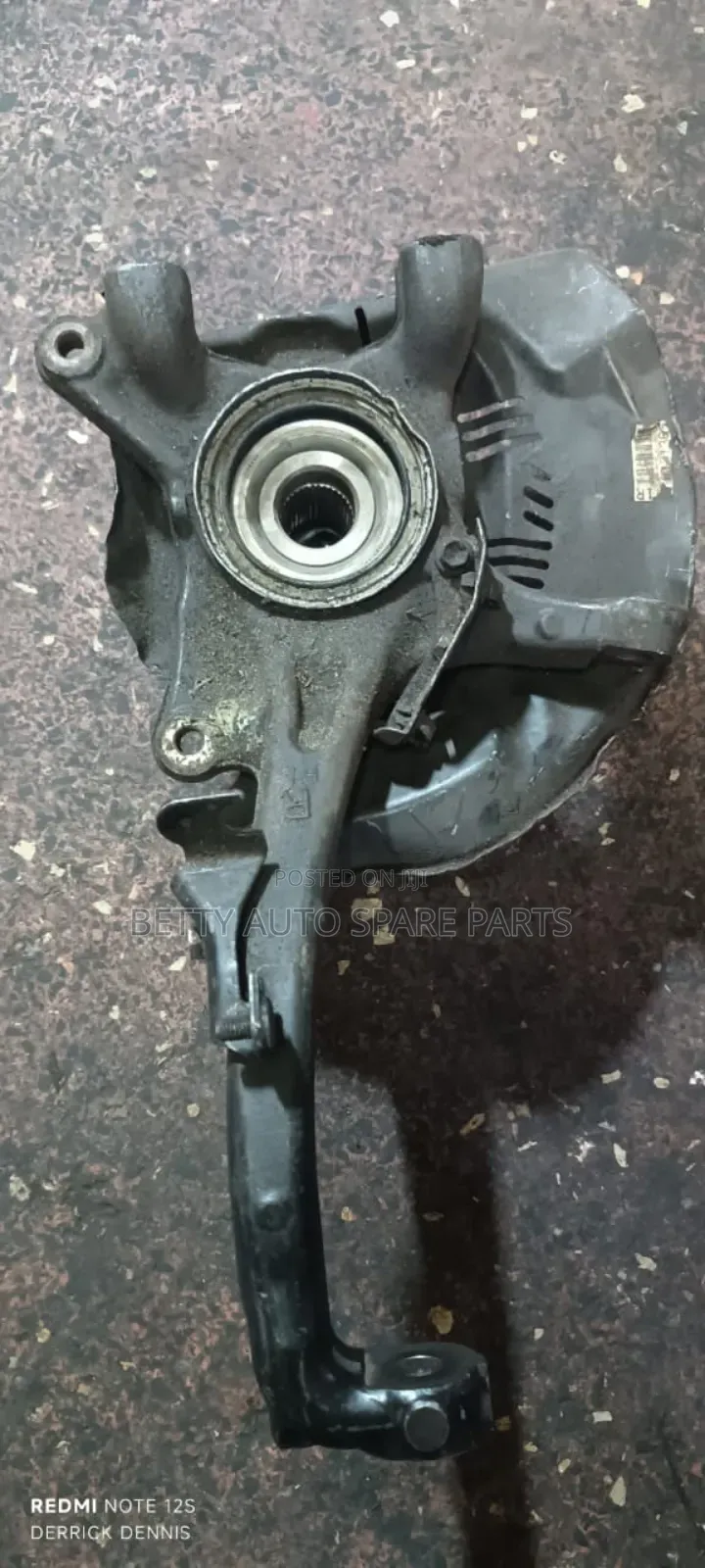 Toyota V8 200 Series Knuckle