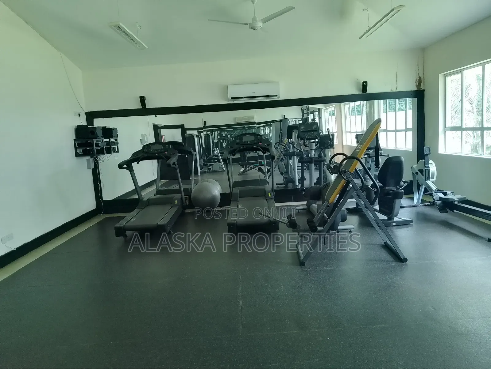 4bdrm Apartment in Nyali Estate for rent
