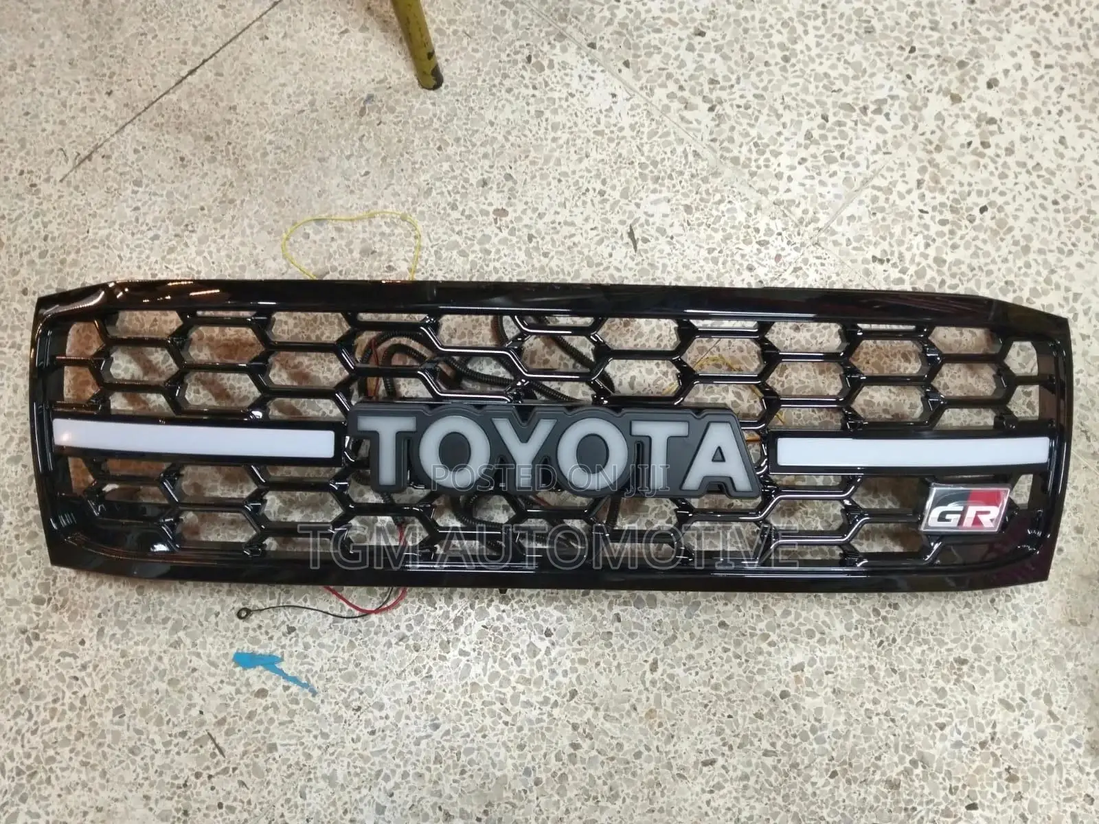 Land Cruiser 100 Gr Grille With Led Light