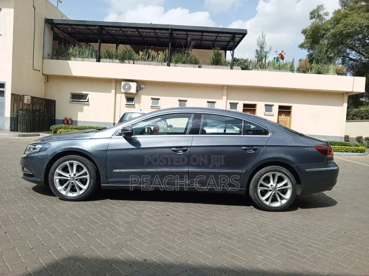 Volkswagen Passat SEL Premium 4dr Sedan (1.8L 4cyl Turbo 6A) 2014 Gray