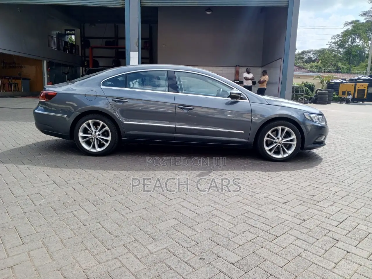 Volkswagen Passat SEL Premium 4dr Sedan (1.8L 4cyl Turbo 6A) 2014 Gray