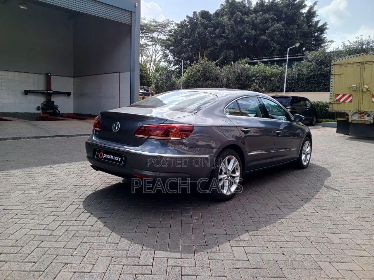 Volkswagen Passat SEL Premium 4dr Sedan (1.8L 4cyl Turbo 6A) 2014 Gray