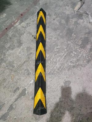 Reflective Corner Pillar Guard 0.8 Meters - thumbnail 2