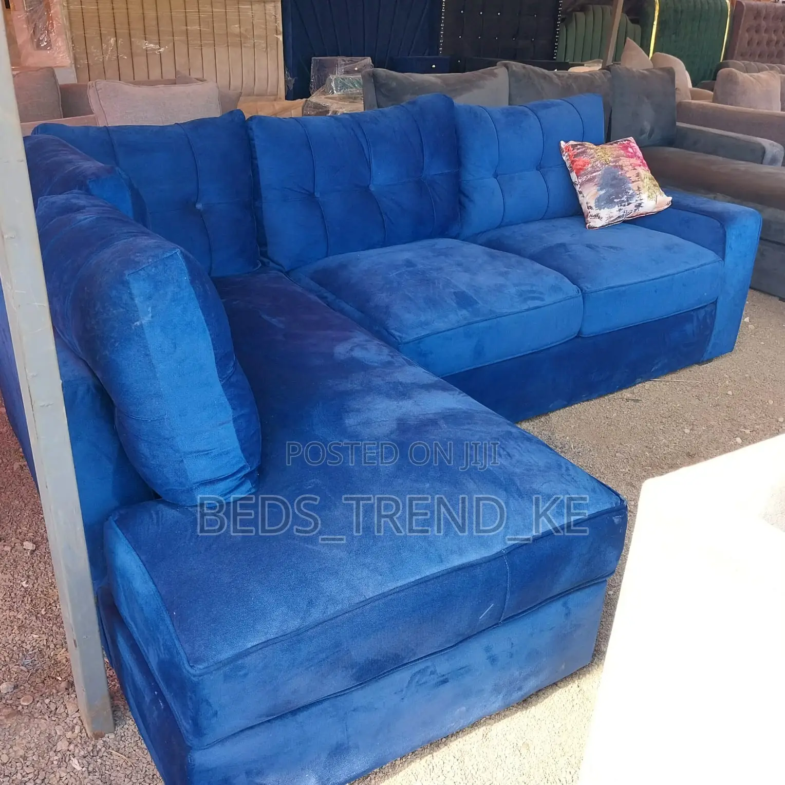 Classy Blue 6 Seater L Seat Sofa With Throw Pillows