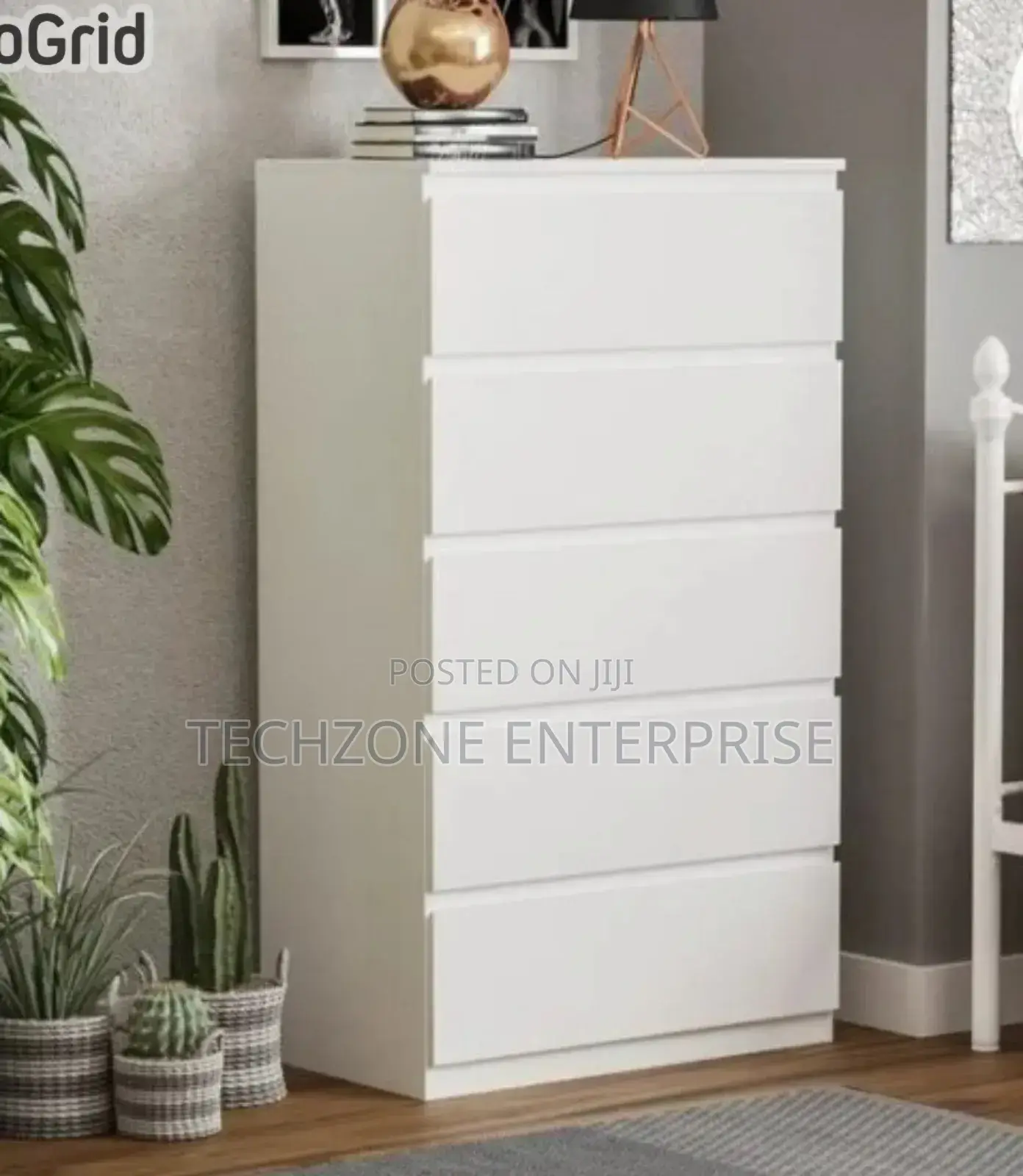 *Aesthetic Modern Dove 5 Drawers Chest of Drawers 