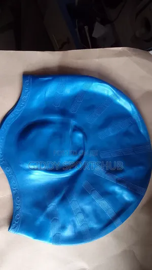 Swim Cap With Ear Cup