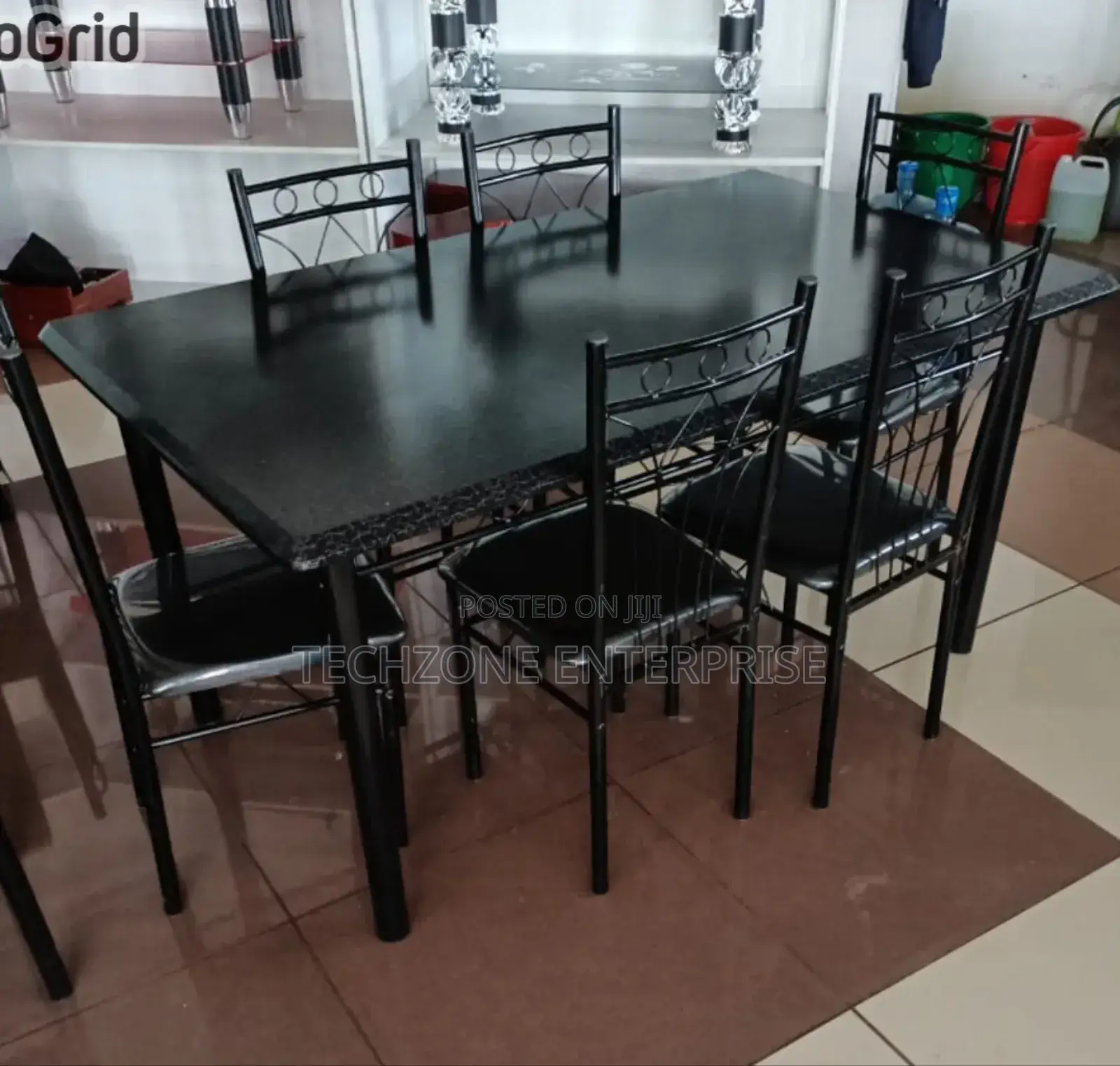 Executive Comfortable 6 Sitter Dinning Table