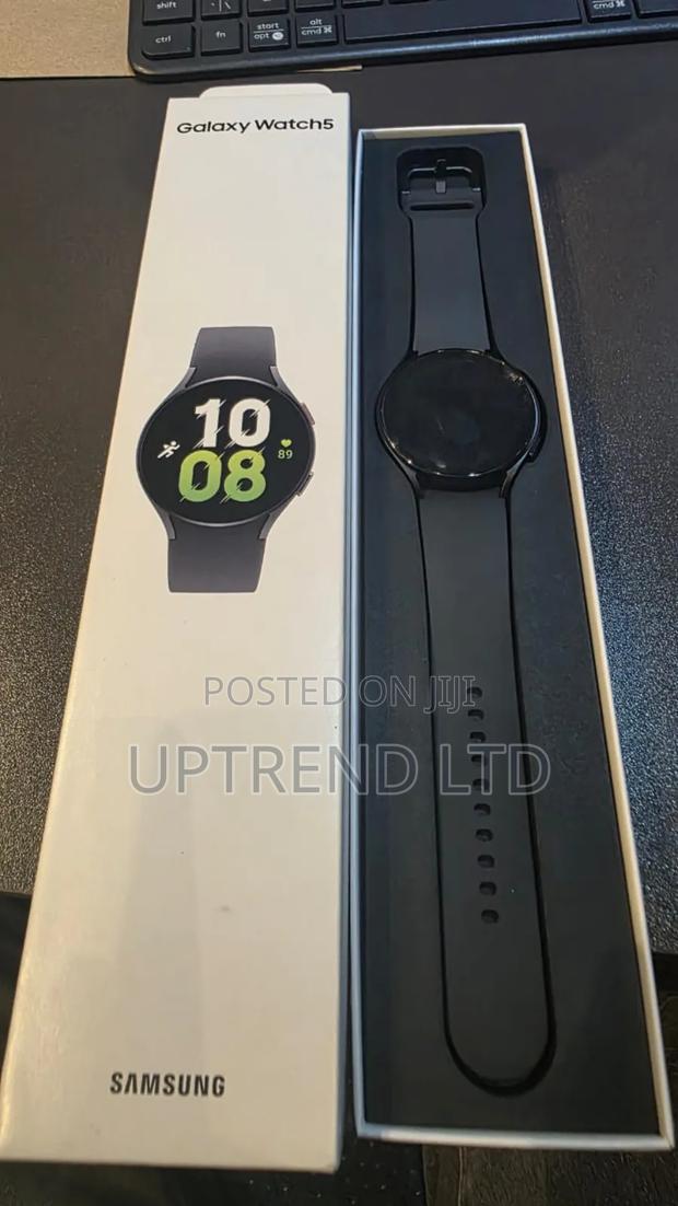Galaxy Watch 5 Pre Owned Clean - main view