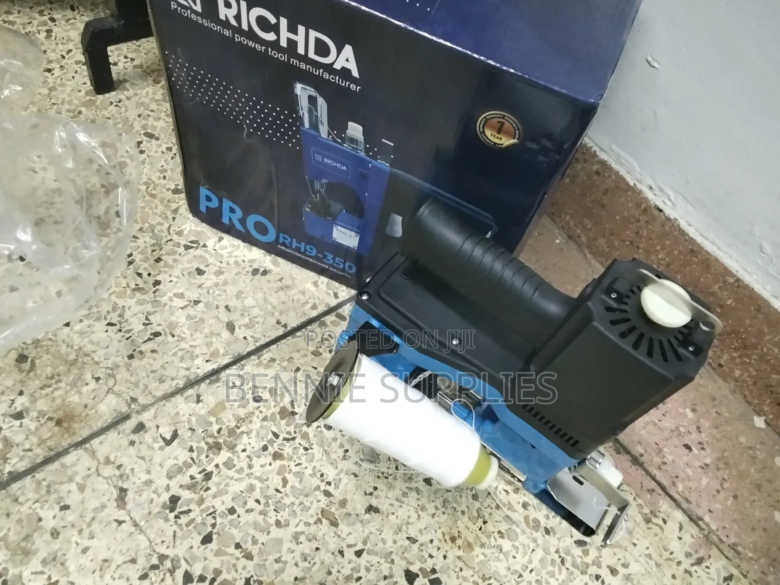 Available Richda Bag Closer/ Richda Bag Closer