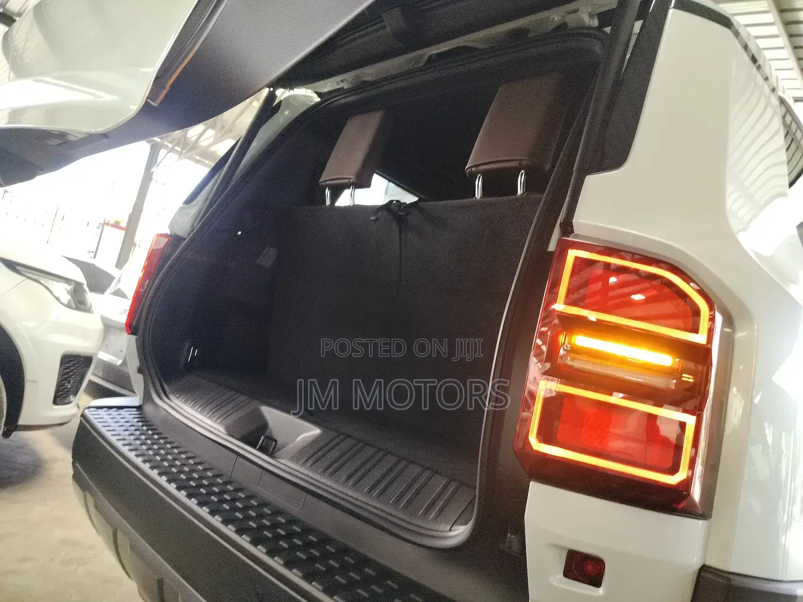 Toyota Land Cruiser 2024 White