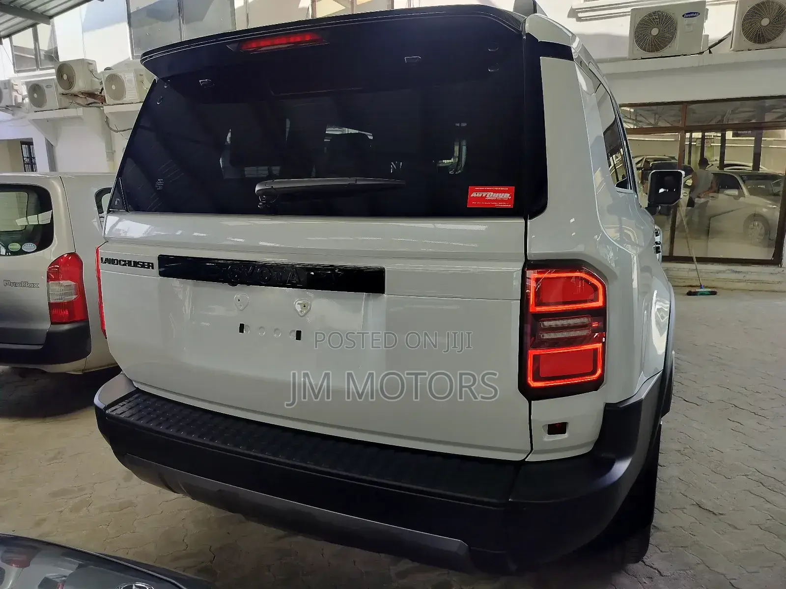 Toyota Land Cruiser 2024 White