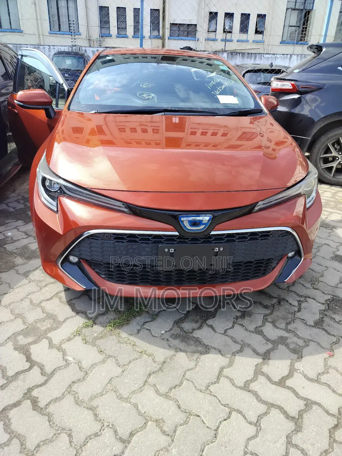 Toyota Corolla 2019 Orange