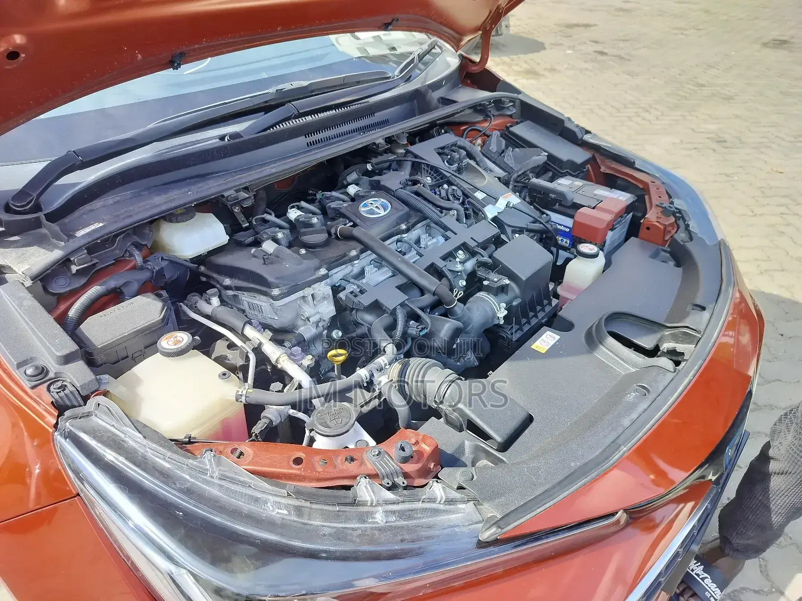 Toyota Corolla 2019 Orange