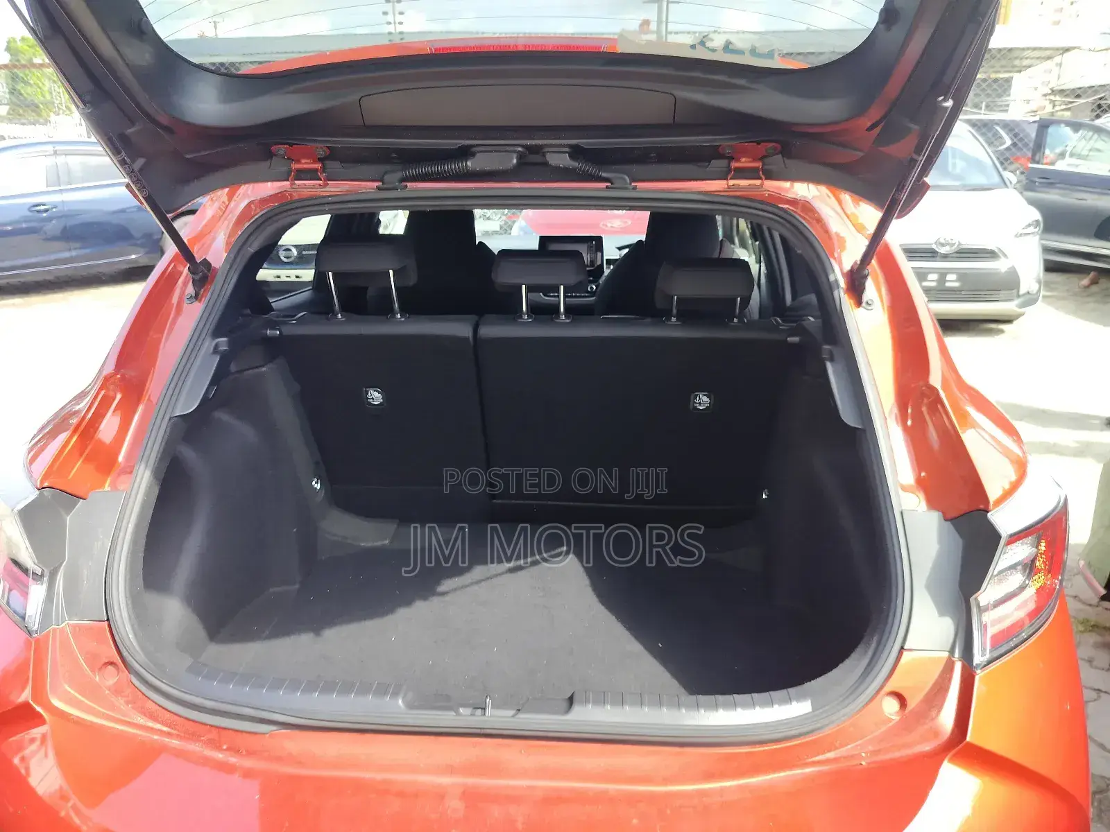 Toyota Corolla 2019 Orange