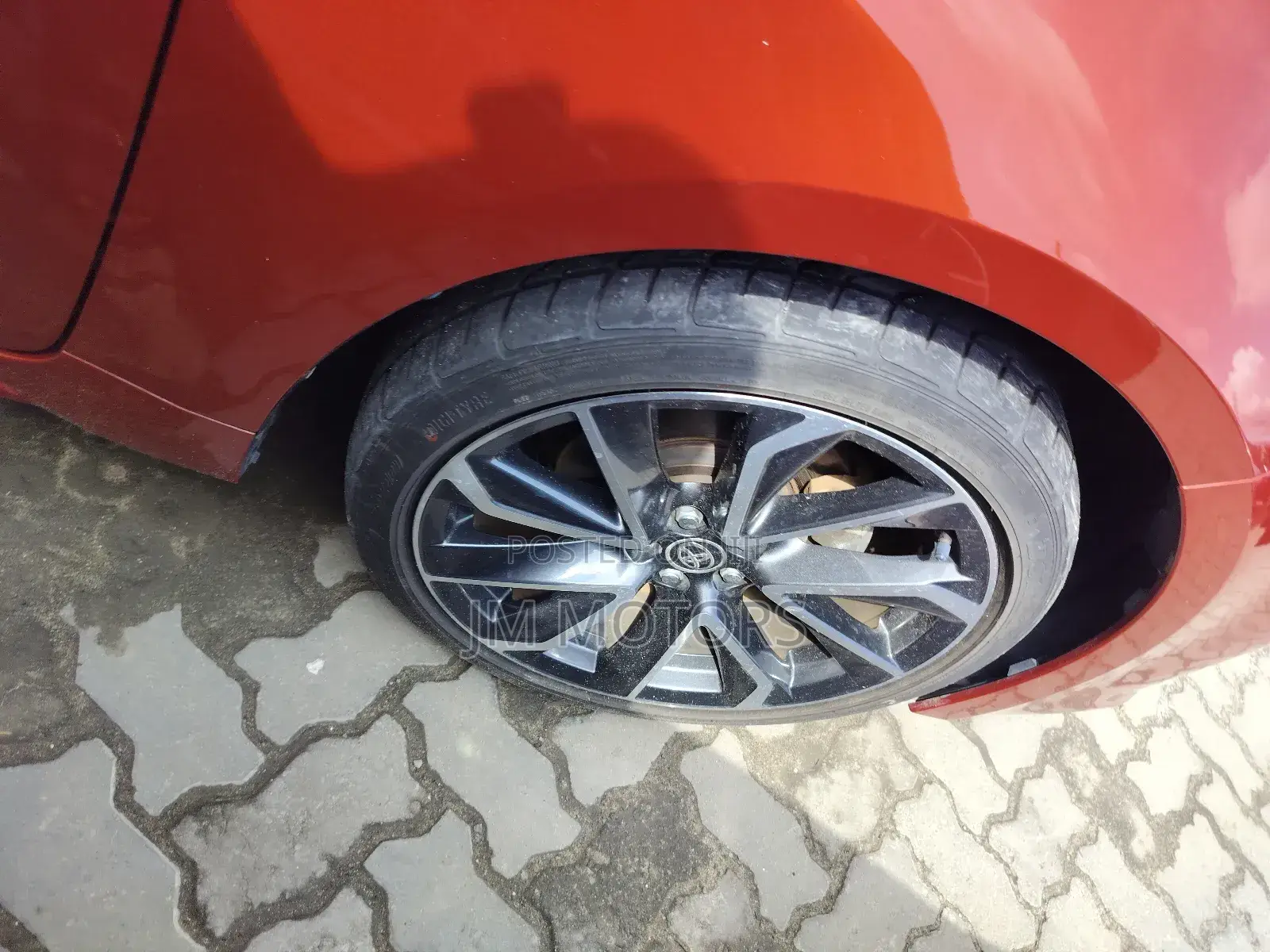 Toyota Corolla 2019 Orange