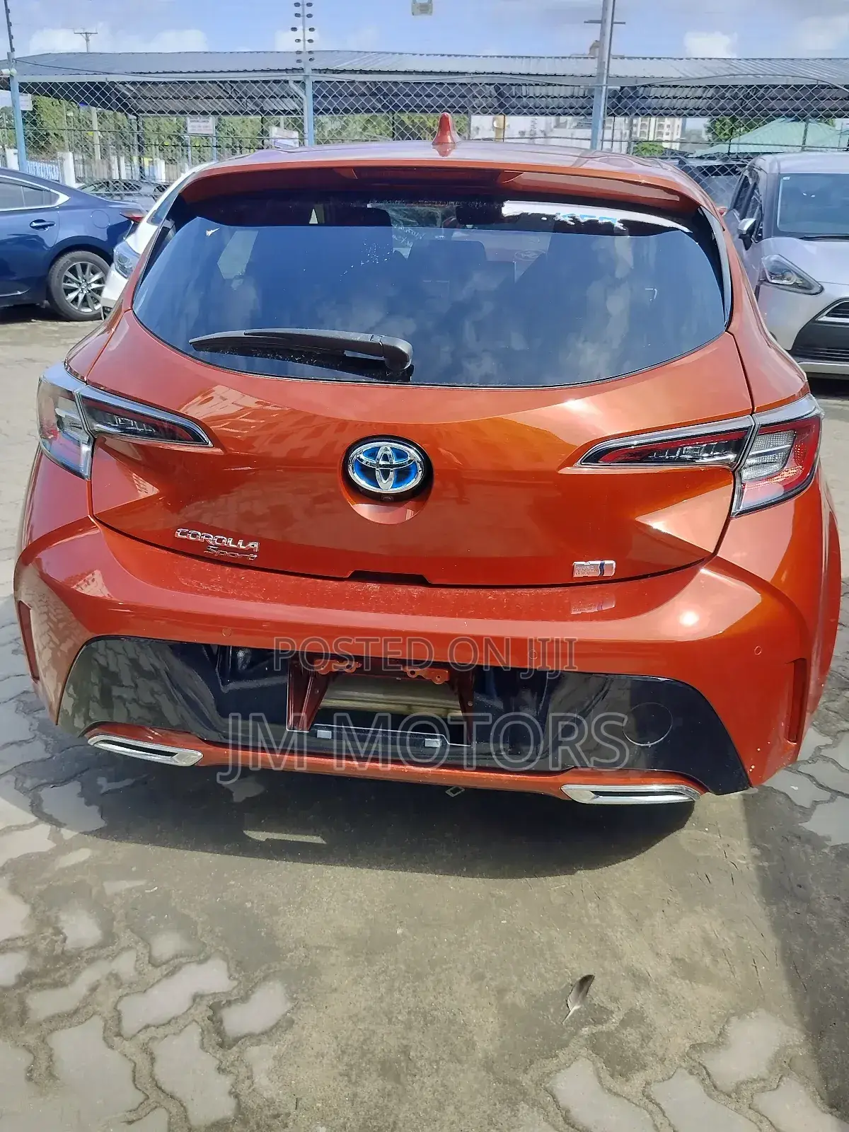 Toyota Corolla 2019 Orange
