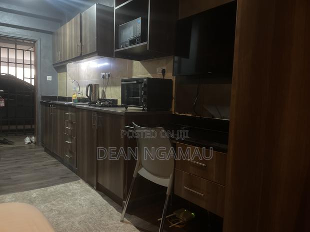 Airbnb Nairobi West - thumbnail 8