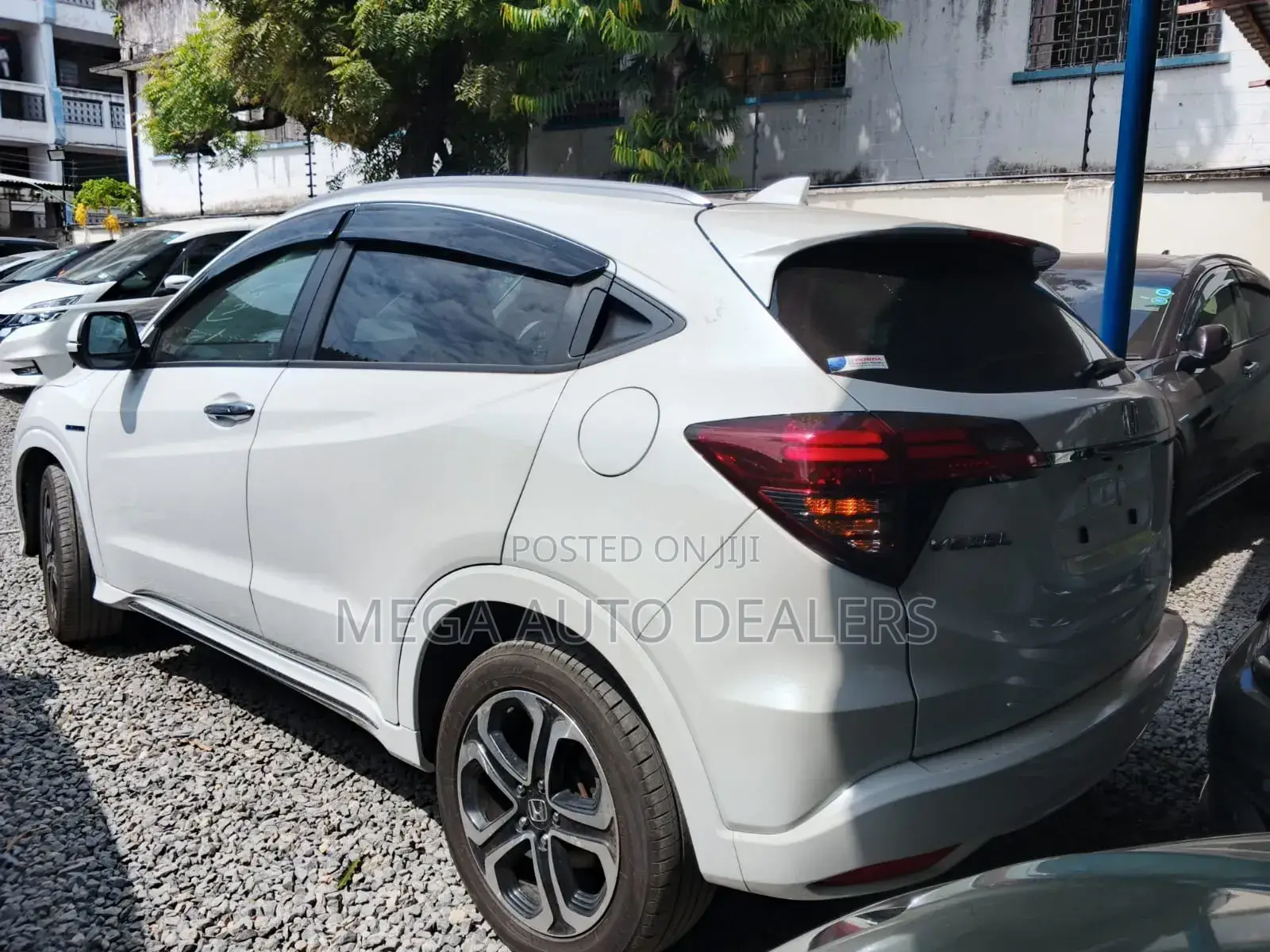 Honda Vezel 2018 White