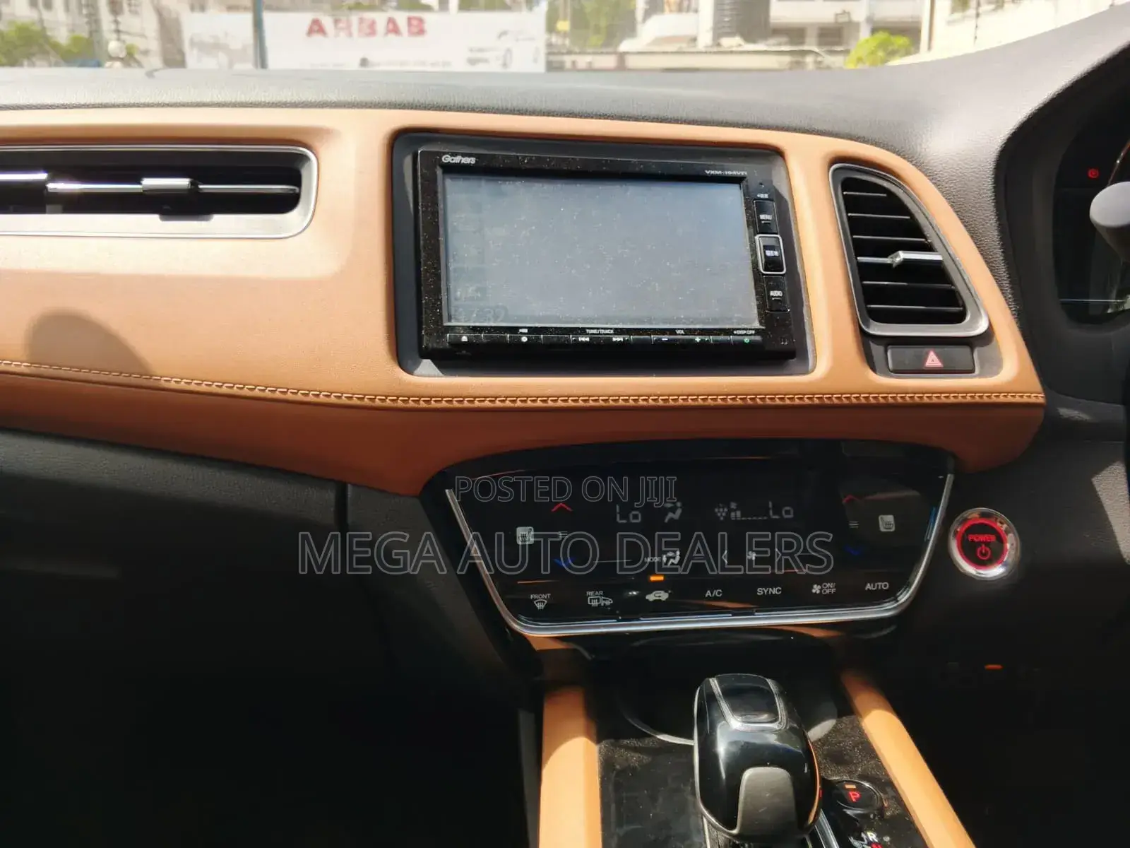 Honda Vezel 2018 White