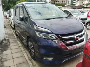 Nissan Serena 2018 Blue