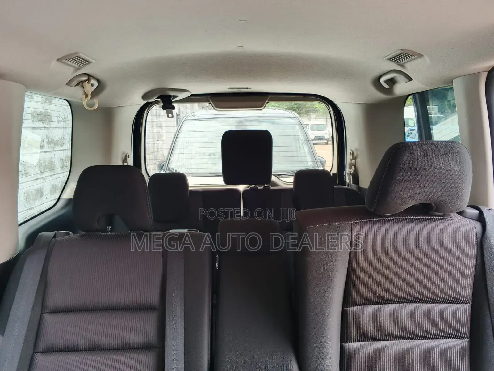 Nissan Serena 2018 Blue