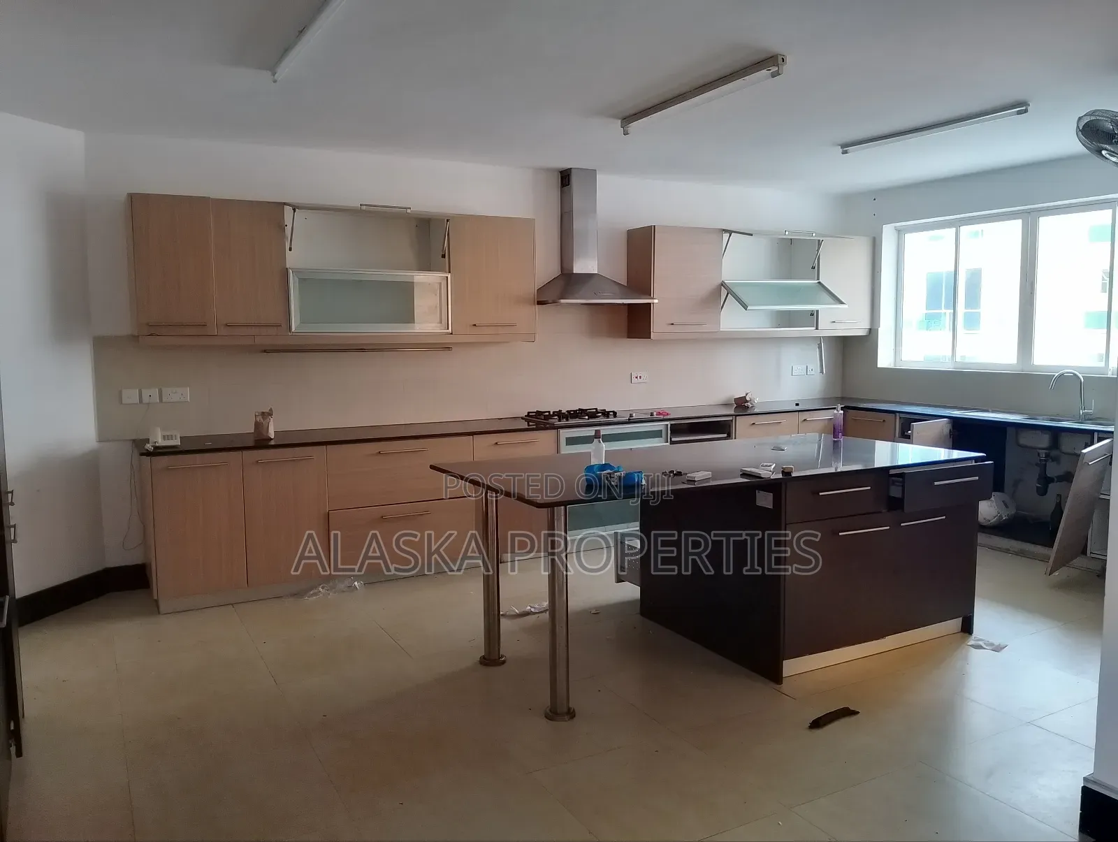 4bdrm Apartment in Nyali Estate for rent