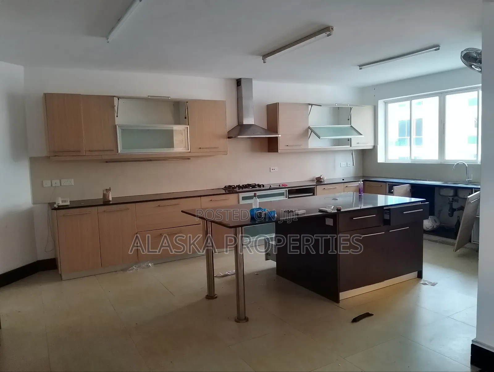 4bdrm Apartment in Nyali Estate for rent
