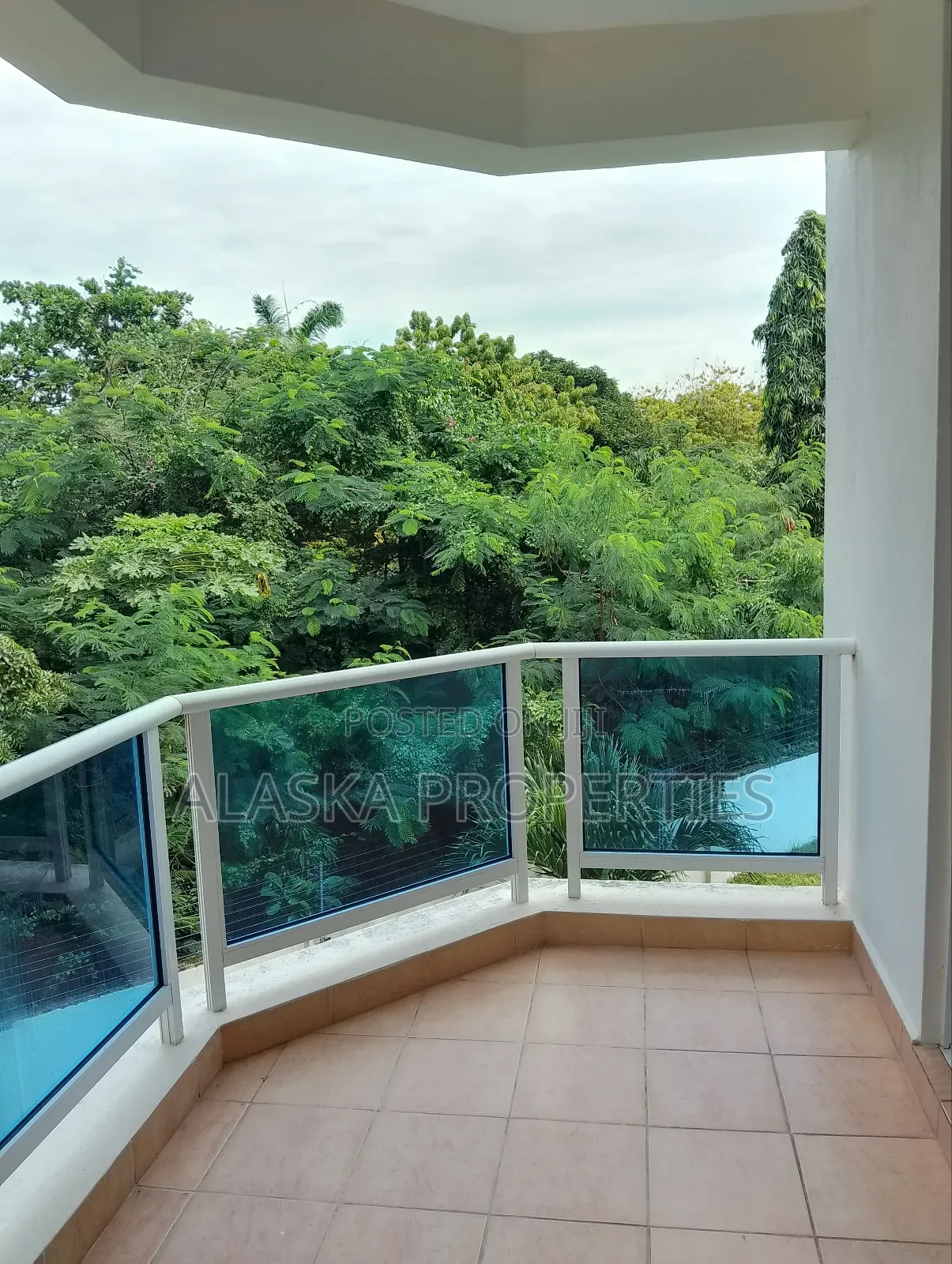4bdrm Apartment in Nyali Estate for rent