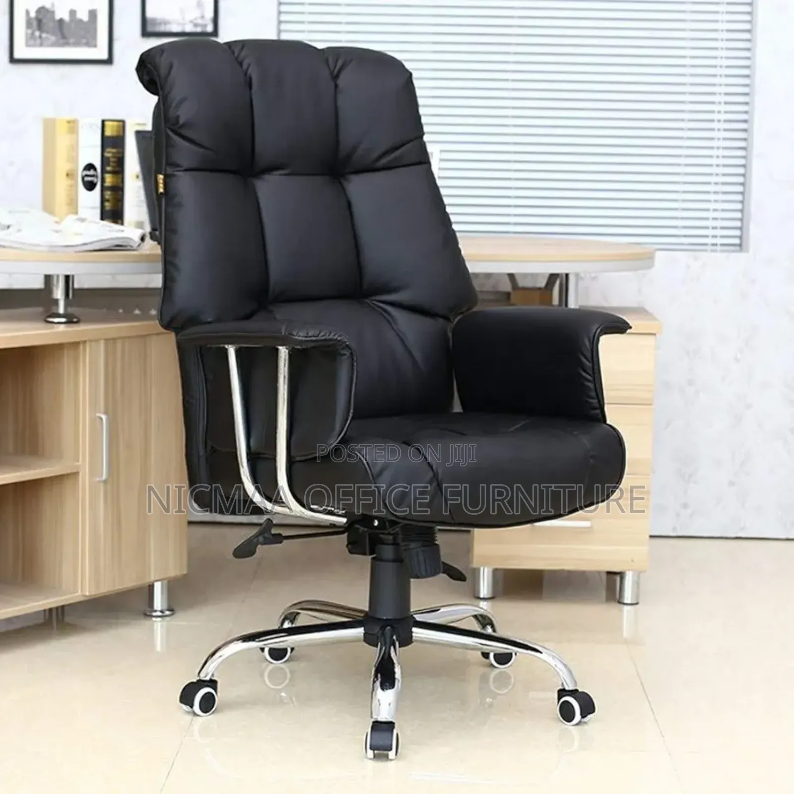 Sleek, Strong Silent Executive Recliner Pu Chair