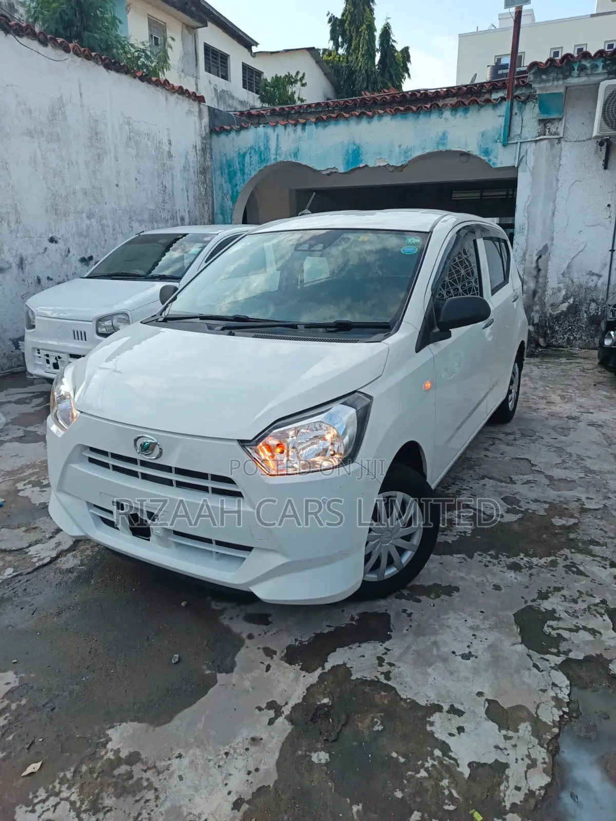 Daihatsu Mira 2018 White