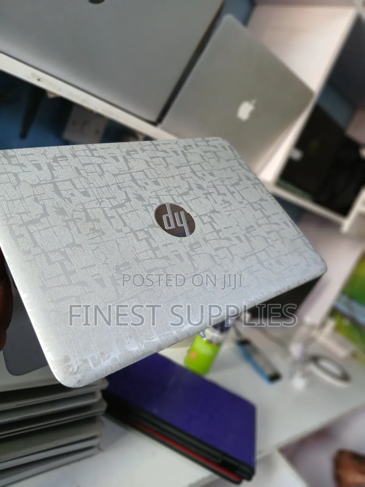 Laptop HP 14-Dq1088wm 4GB Intel Celeron SSHD (Hybrid) 500GB