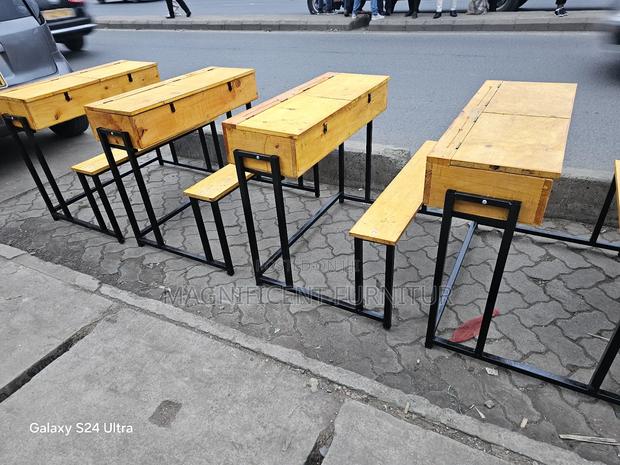 Primary School Desks - thumbnail 3