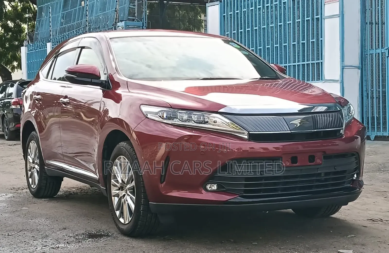 Toyota Harrier 2.0 2018 Red