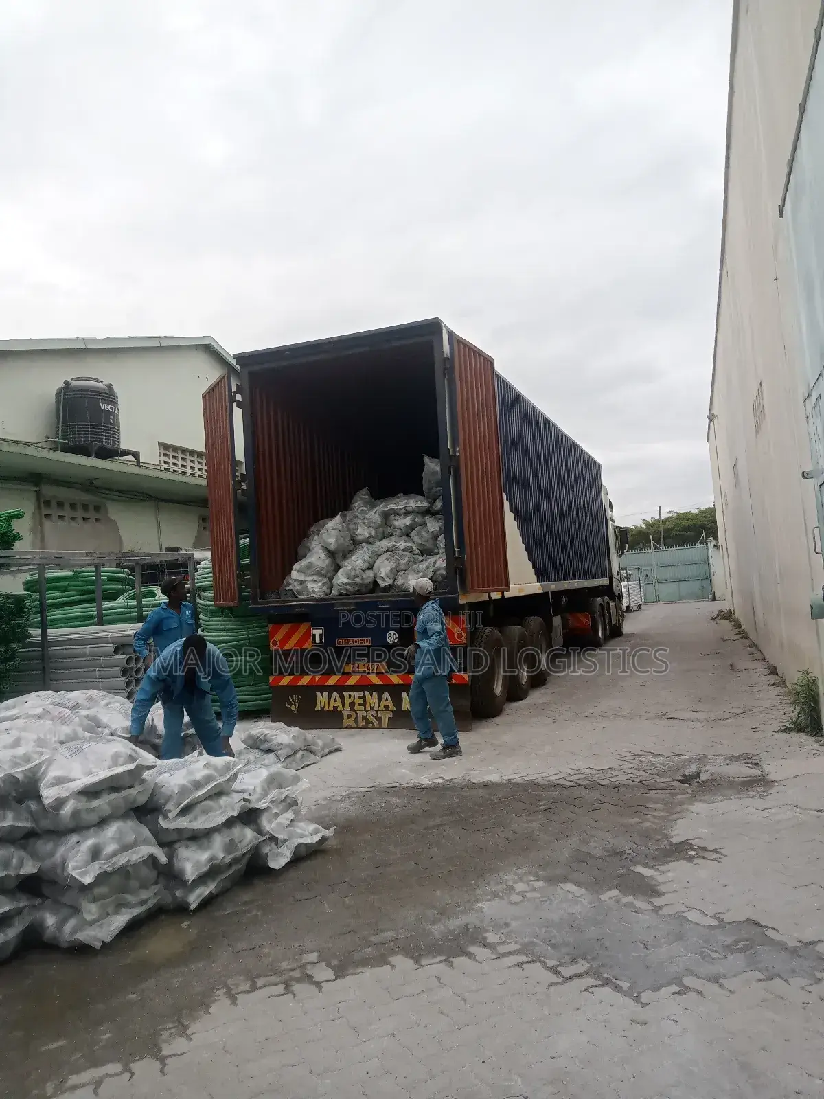 Trailer for Loose Cargo Are Available for Cross County Delivery