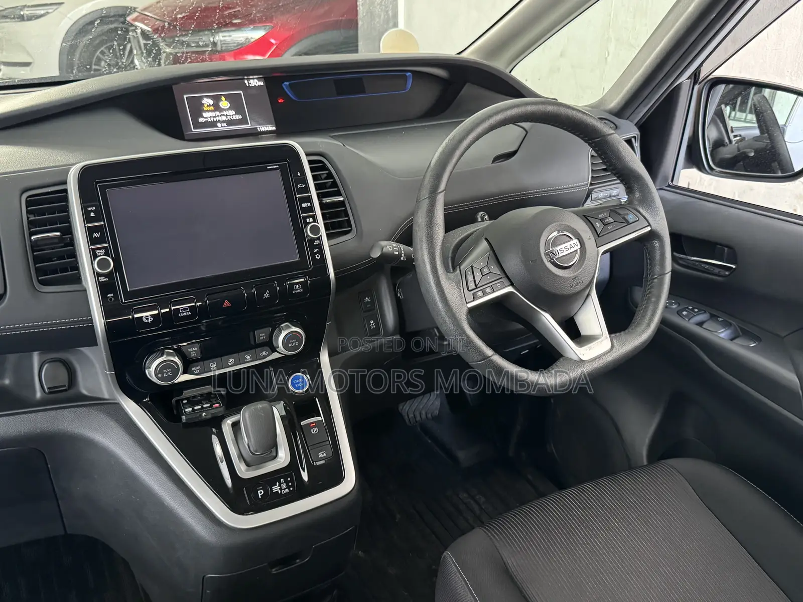 Nissan Serena 2019 Silver