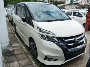 Nissan Serena 2018 White