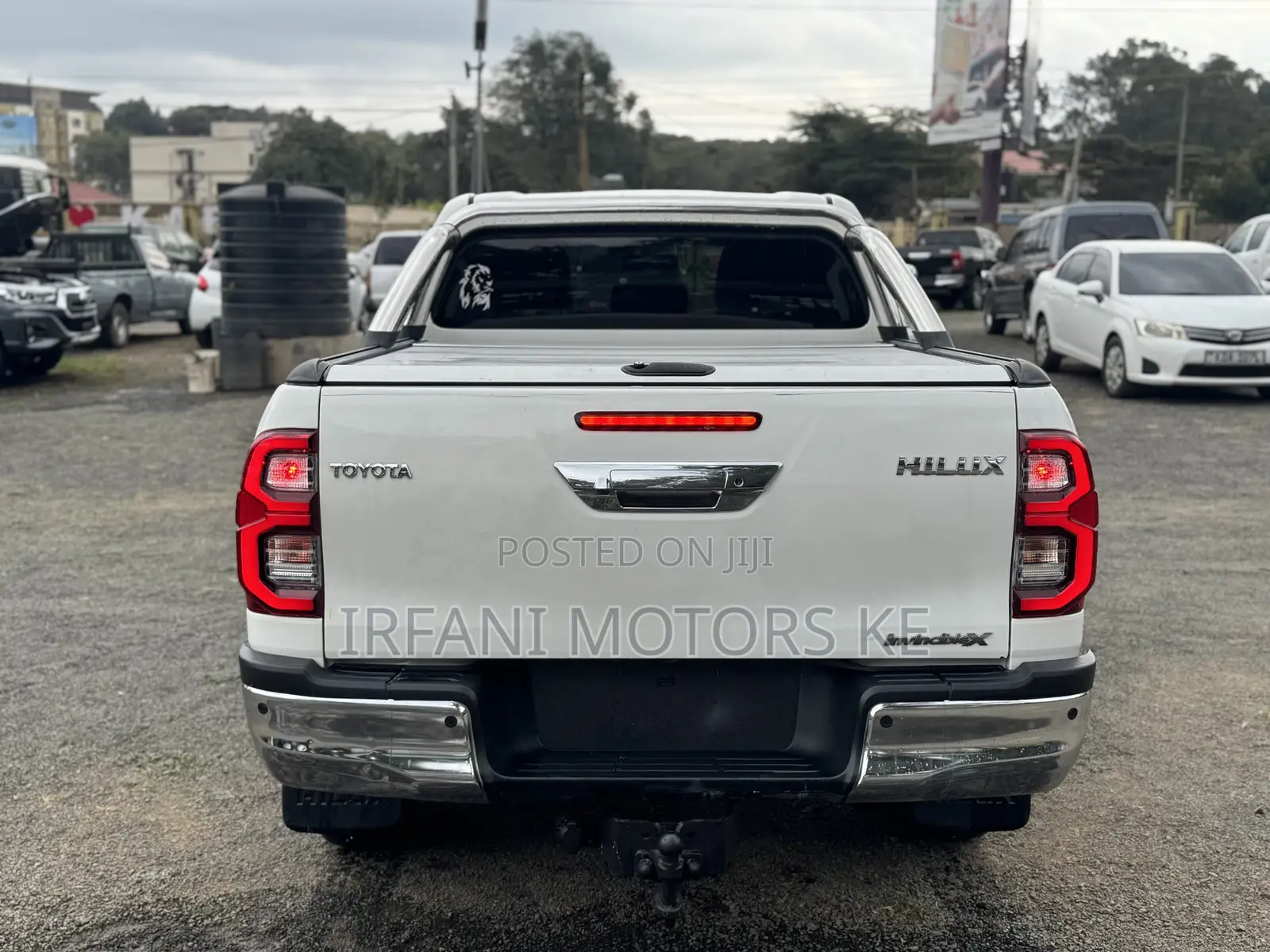 Toyota Hilux Revo Double Cab Deisel 2.4 AWD 2019 White