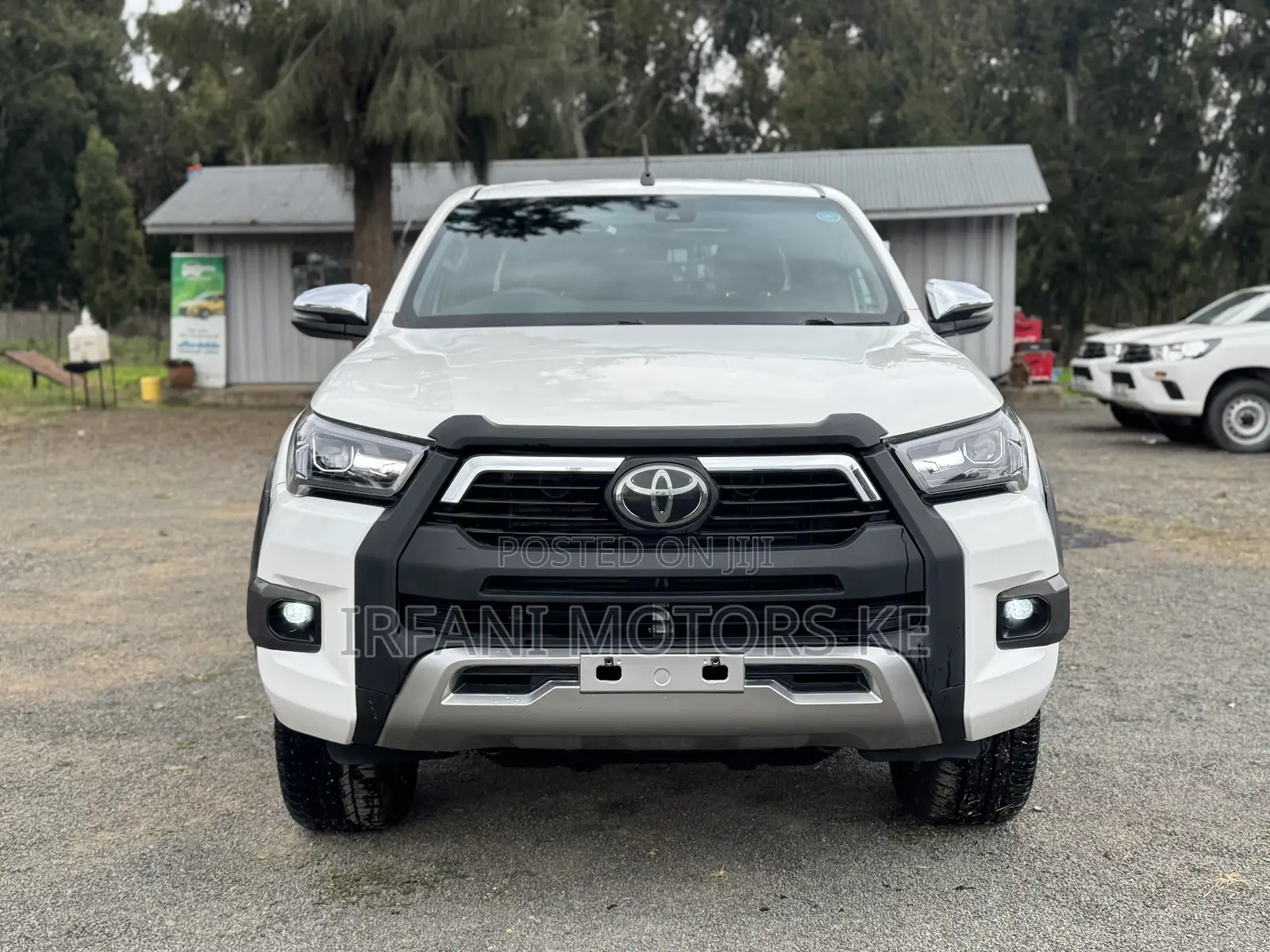 Toyota Hilux Revo Double Cab Deisel 2.4 AWD 2019 White