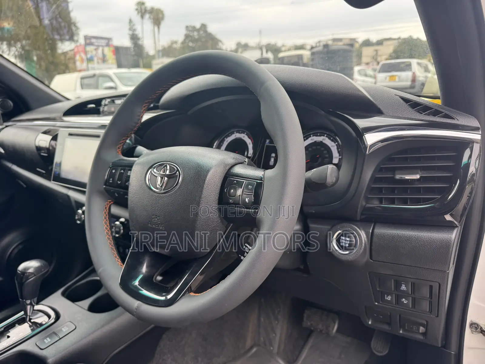Toyota Hilux Revo Double Cab Deisel 2.4 AWD 2019 White