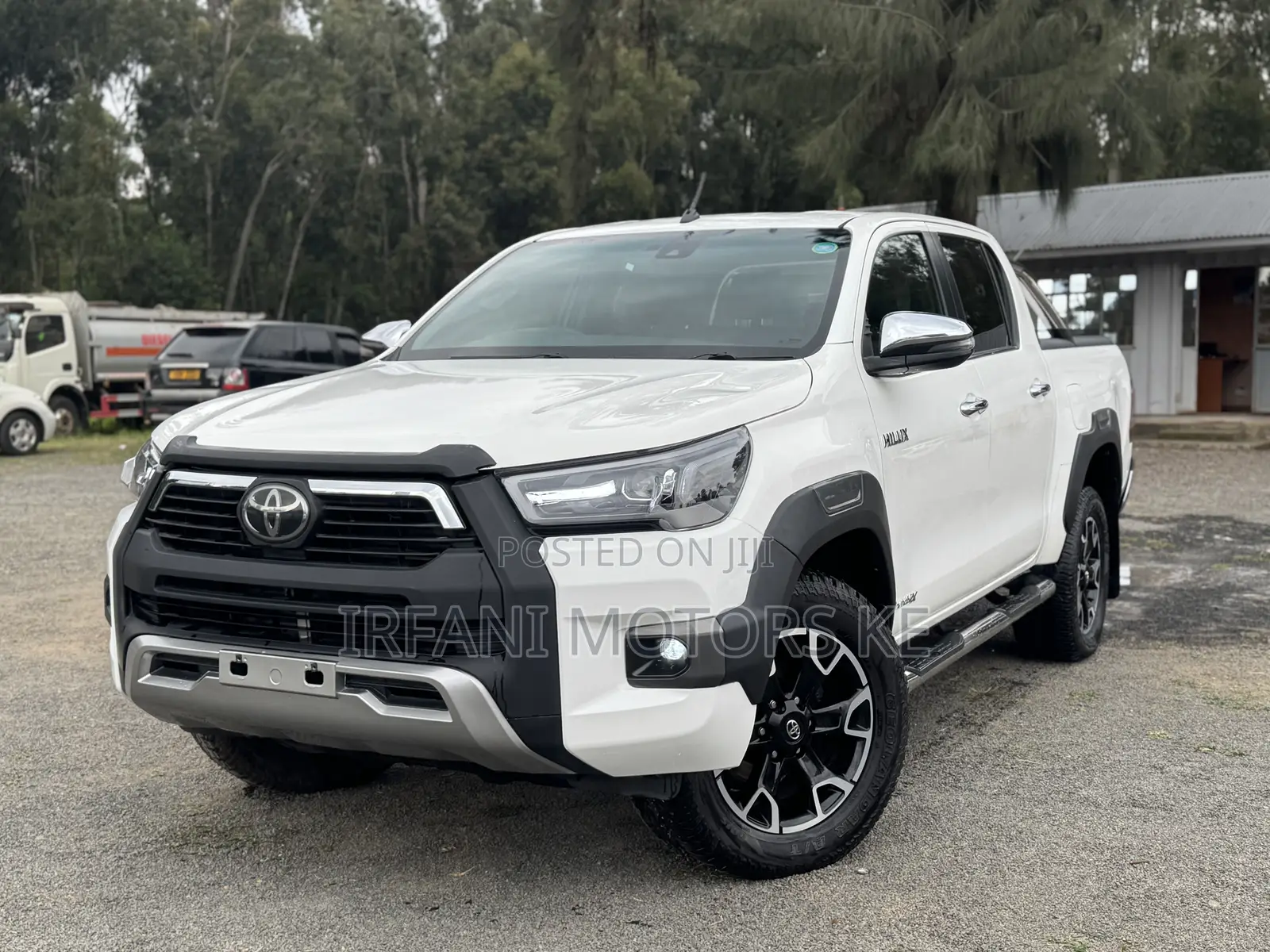 Toyota Hilux Revo Double Cab Deisel 2.4 AWD 2019 White