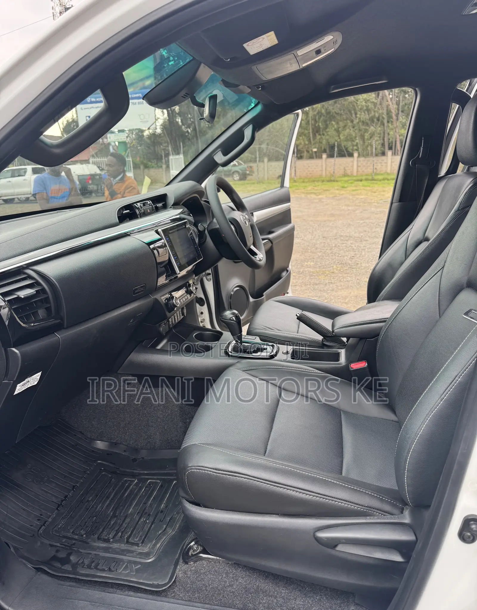 Toyota Hilux Revo Double Cab Deisel 2.4 AWD 2019 White