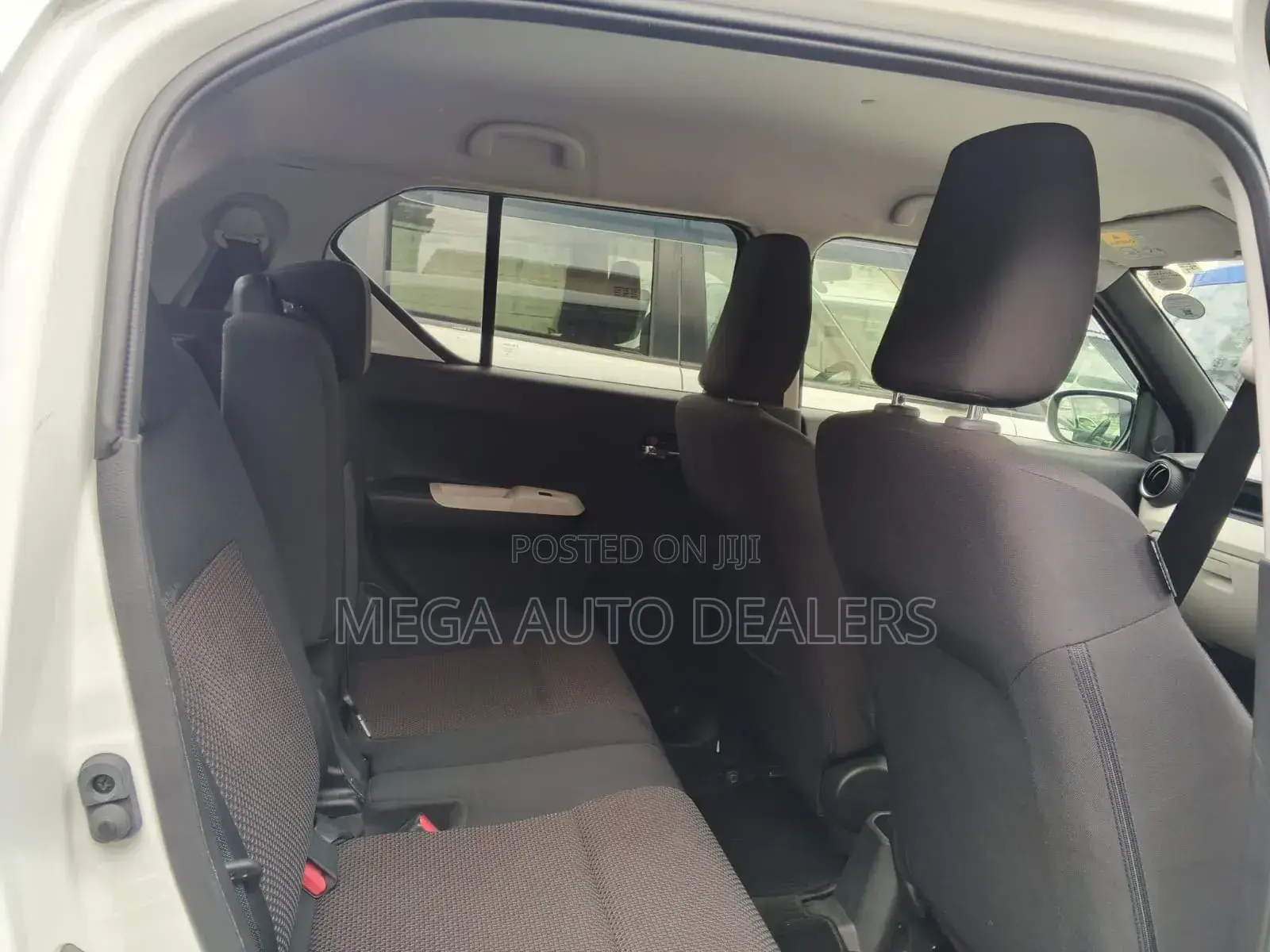 Suzuki Ignis 2018 White
