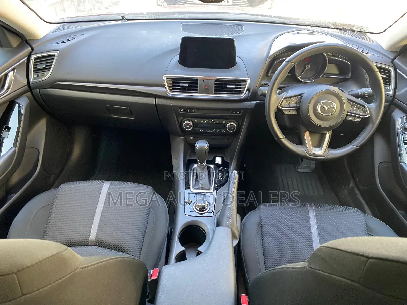 Mazda Axela 2018 Red