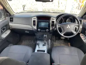 Mitsubishi Pajero 2018 Black