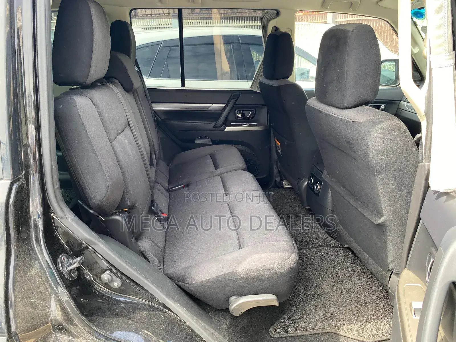 Mitsubishi Pajero 2018 Black