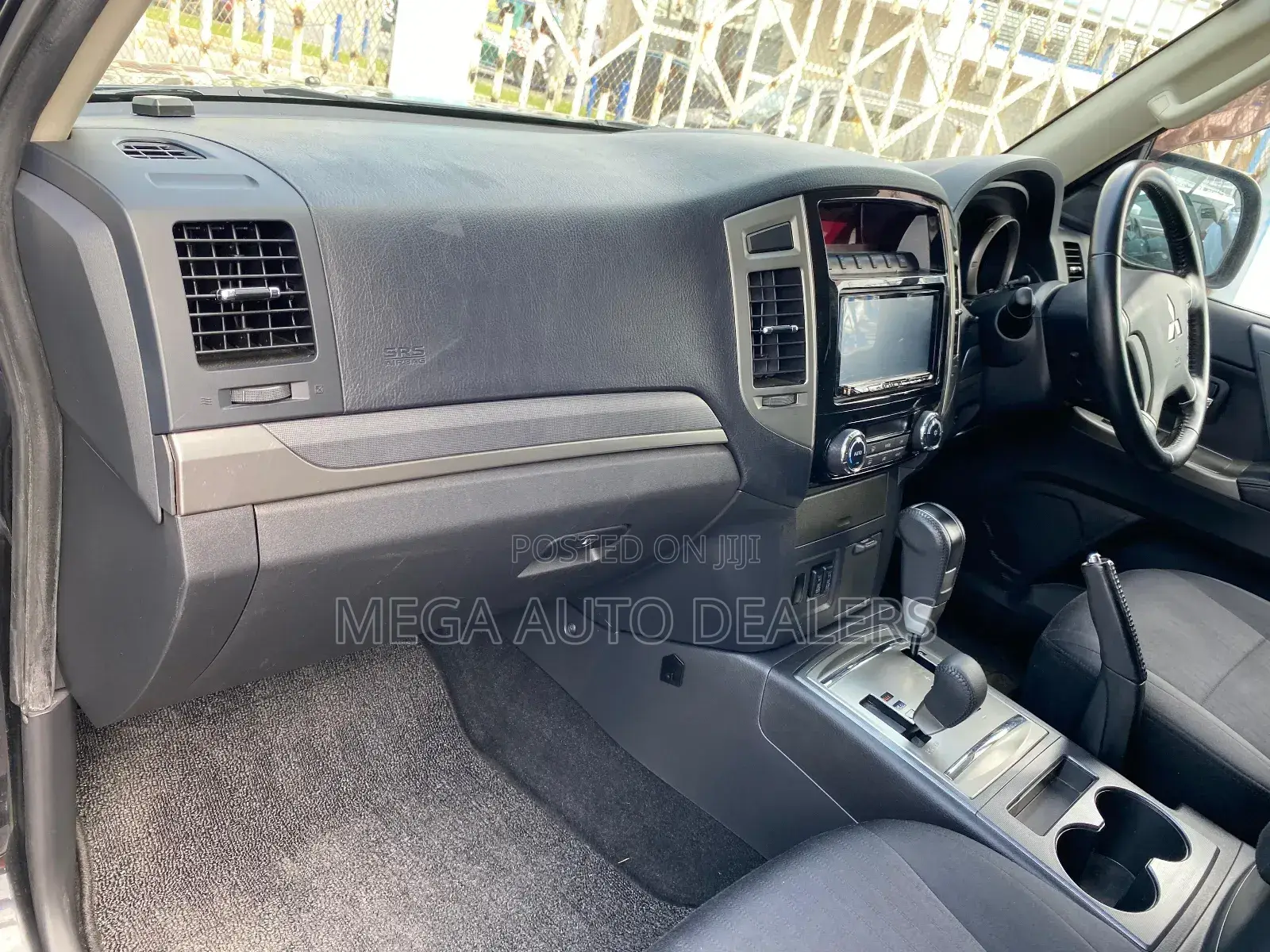 Mitsubishi Pajero 2018 Black