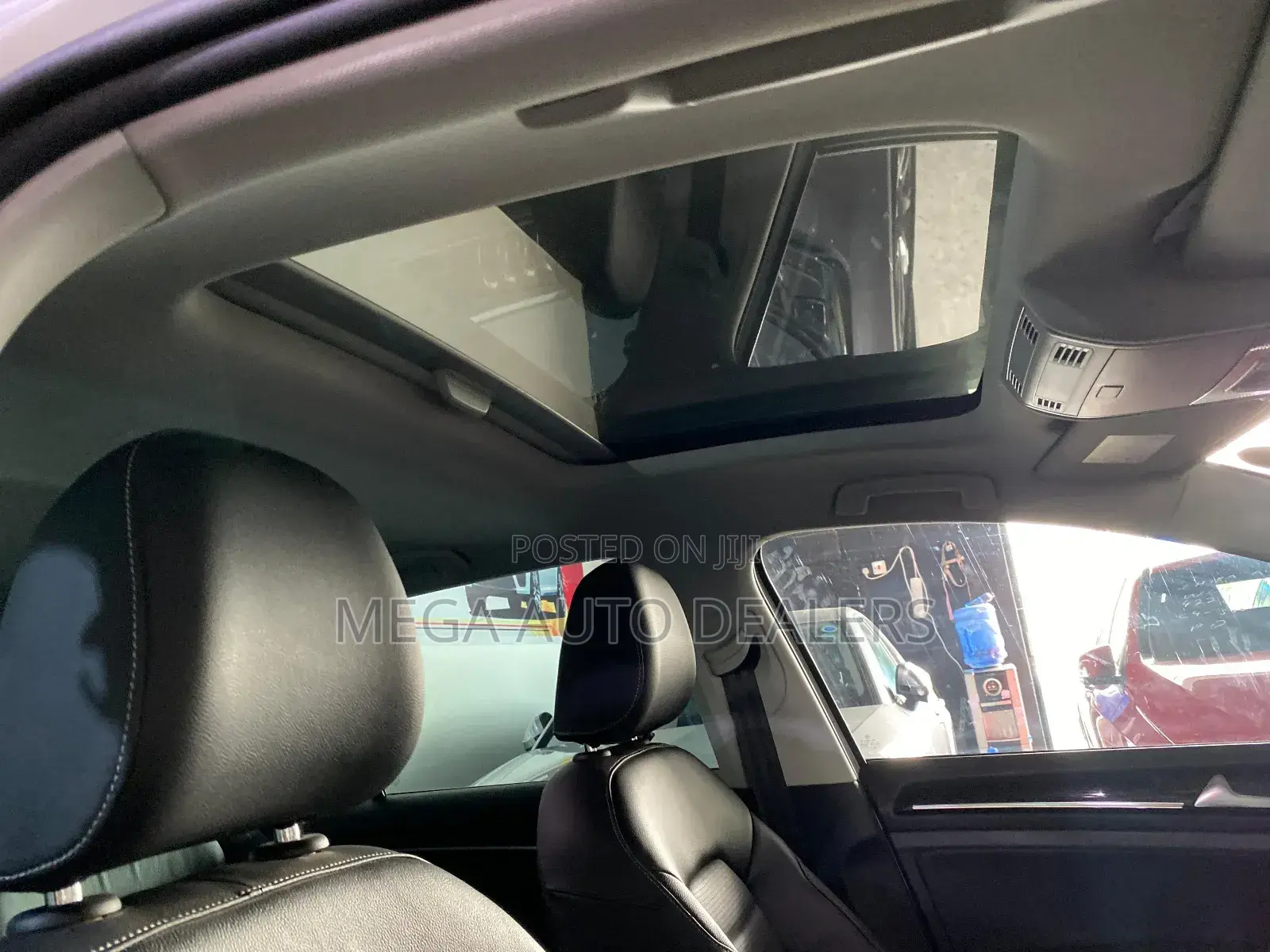 Volkswagen Golf 2018 White